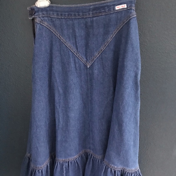 Tres Jolie Vintage Skirt with Pockets - Picture 5 of 7